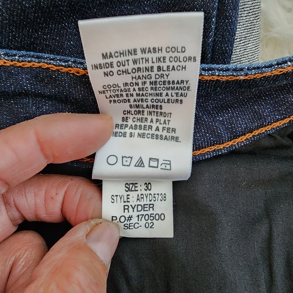 JOES JEANS CURVY BOOTCUT DARK WASH MID RISE RAW HEM SZ 30 - Picture 7 of 12